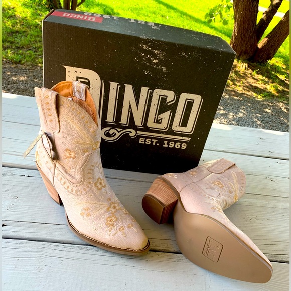 Women’s Sand Boots by Dingo - Picture 3 of 4